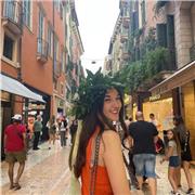 Studentessa universitaria offre ripetizioni